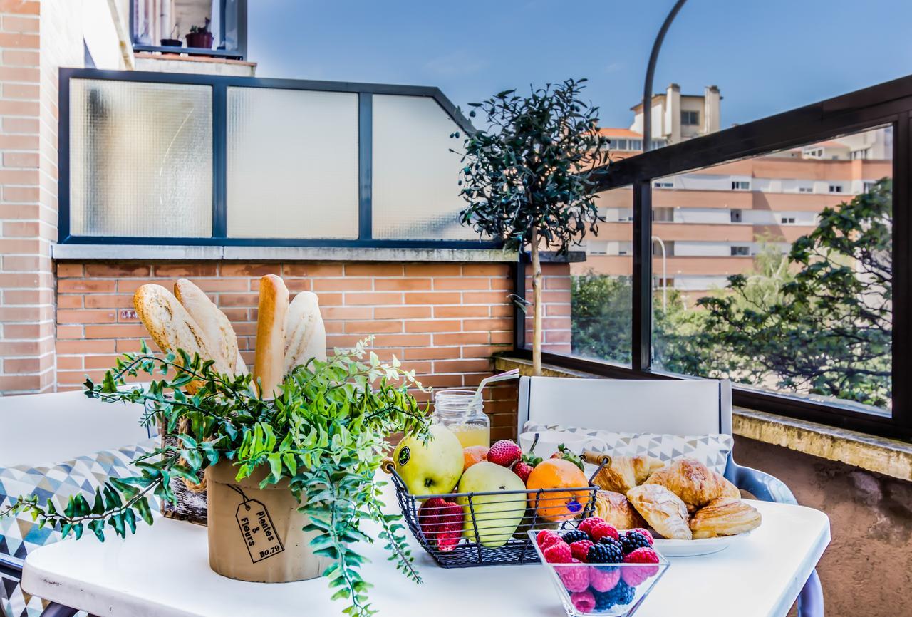 Suites Pamplona Plaza Exteriör bild